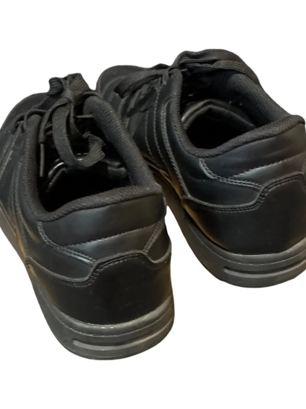 Sz.11*Eurostar*Black Lace-up Sneakers--Slip Resistant Work Shoes